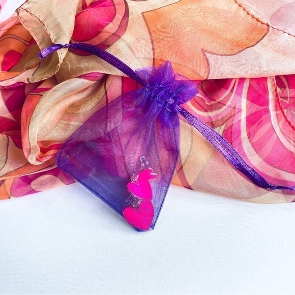 Barbie Style Heart Shaped Earring Hot Bright Pink - NWOT - Picture 14 of 14